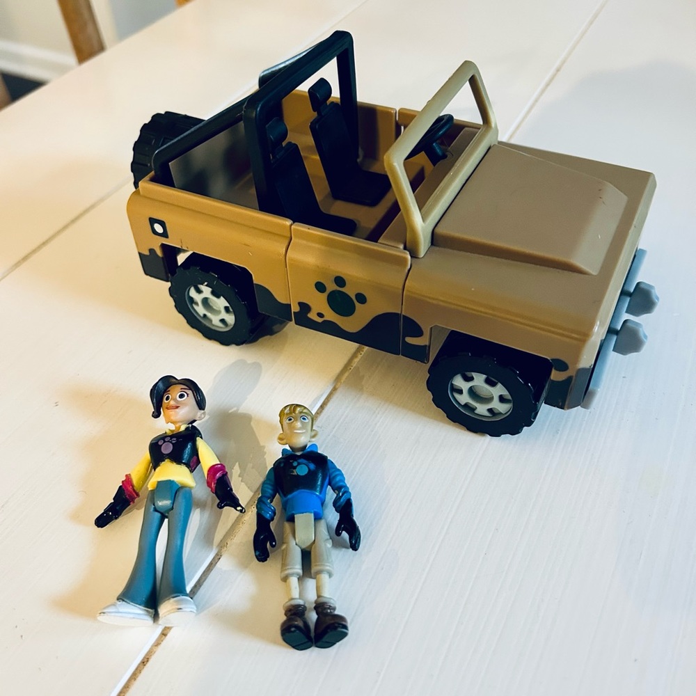 Wild Kratts Jeep and Action Figures